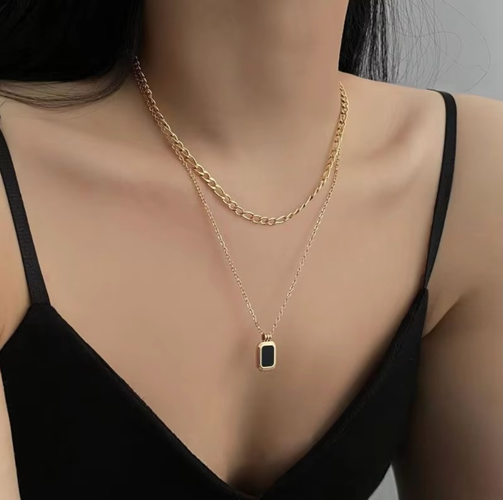 Alloy Dual Layer Black Square Pendant Necklace