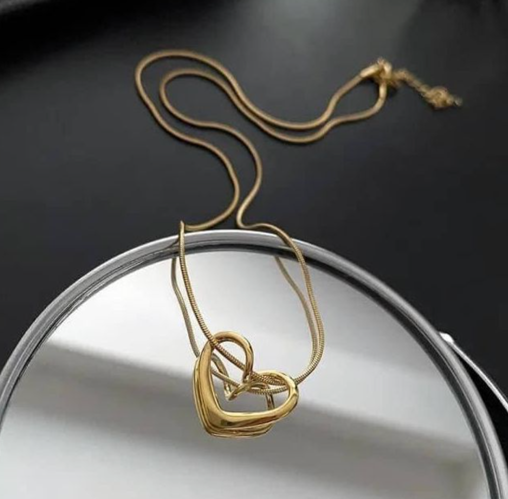 Trendy Heart Hollow Necklace