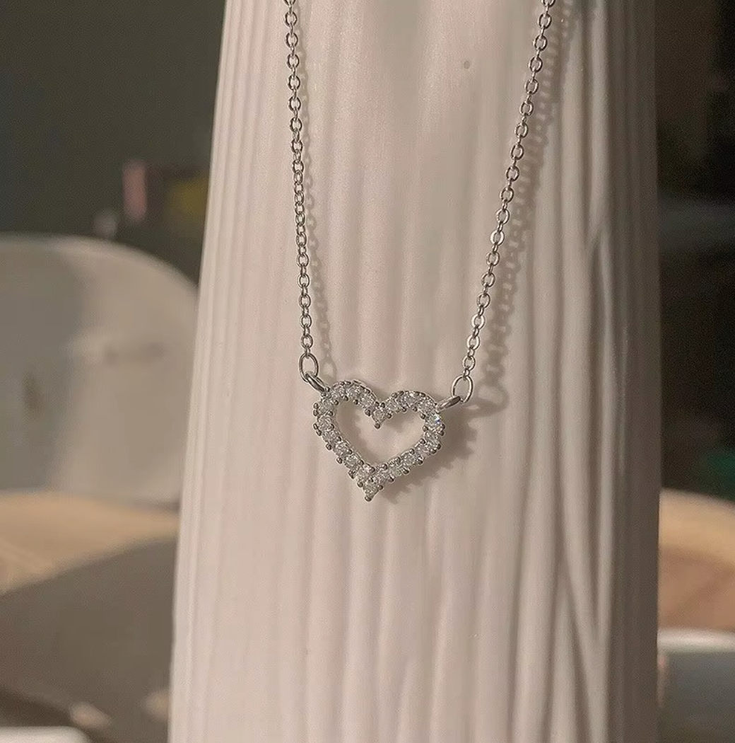 Alloy Hollow Heart Stone Pendant Necklace
