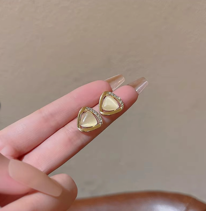 Cat's Eye Triangle Stud Earrings