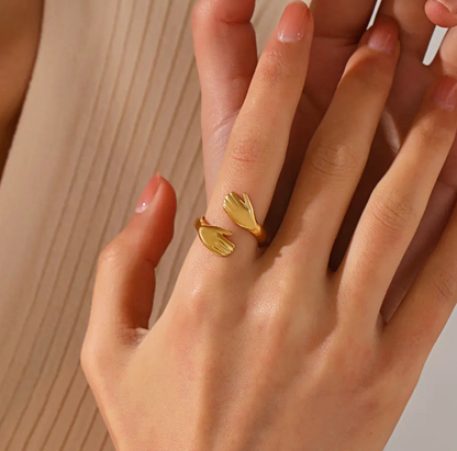 Trendy Hug Ring